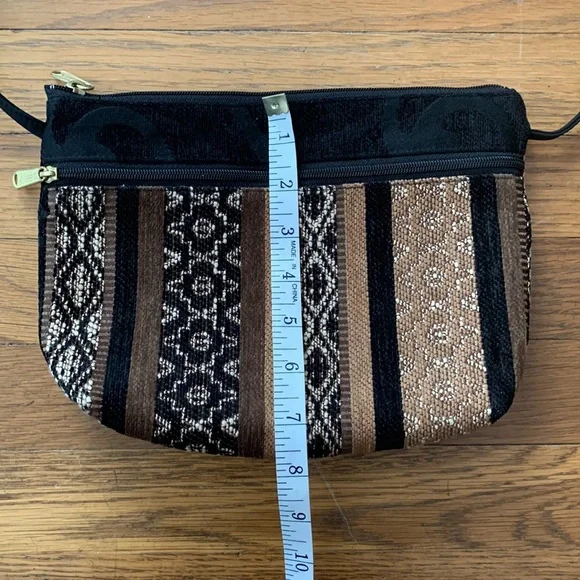 👜 Danny K of Beverly Hills brown/black fabric purse with adjustable strap. - Picture 10 of 11